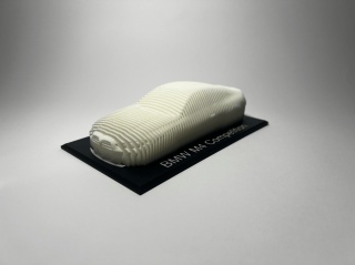 BMW M4 Competition - model warstwowy