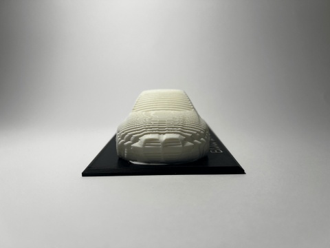 BMW M4 Competition - model warstwowy